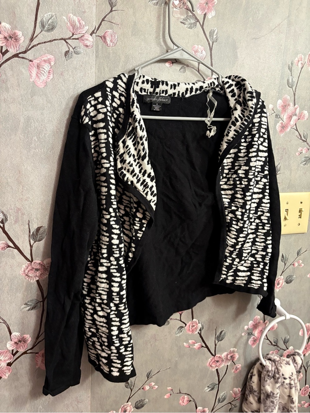 Designers Originals Black & White Open-Front Patterned Jacket
